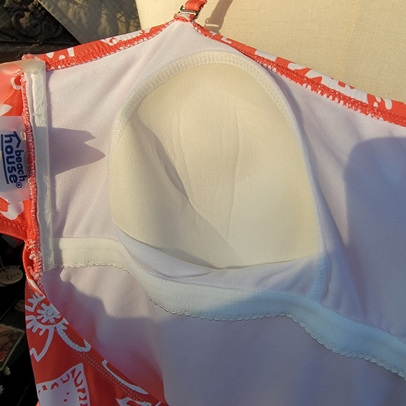 BEACH HOUSE ♡ Gorgeous Coral 'n White Strap(Less) Tie Back Adj Swimsuit 12 - Picture 15 of 17